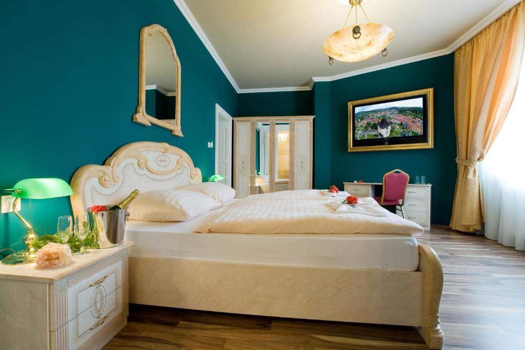 Hotel Bow Garden Komárno Zimmer foto
